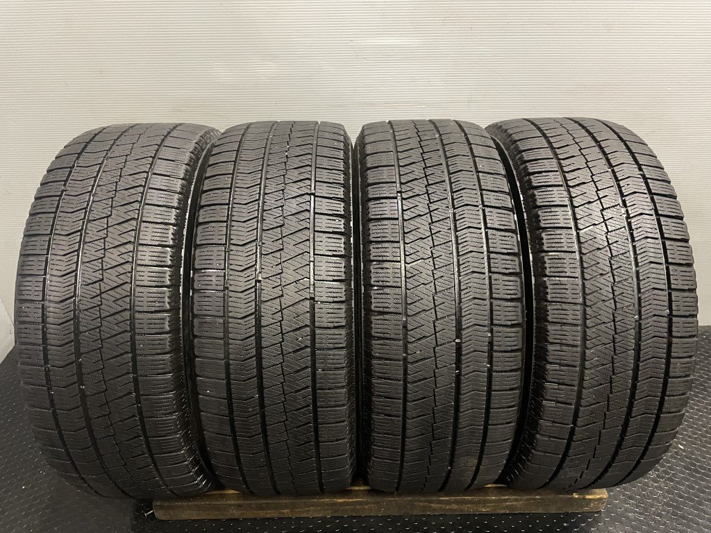 BS BLIZZAK VRX2 205/55R16】スタッドレス【SUBARU インプレッサ