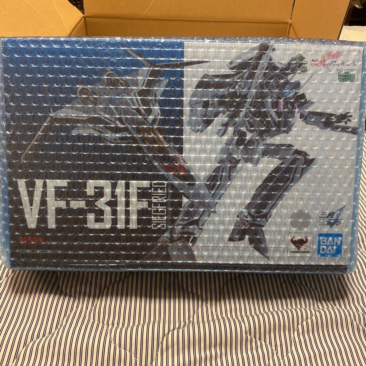 お得，最新作 劇場版VF-31F ジークフリード メッサー/ハヤテ搭乗機DX超合金(マクロス)｜売買されたオークション情報、yahooの商品情報をアーカイブ公開 - オークファン マクロス