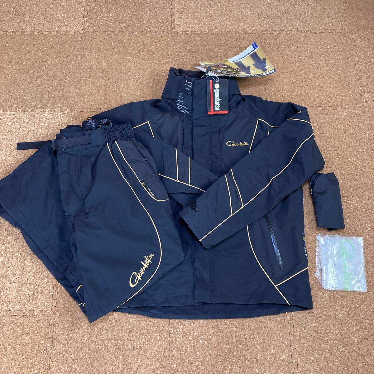 がまかつ GM-3603 ゴアテックス レインスーツ 未使用品 Mサイズ