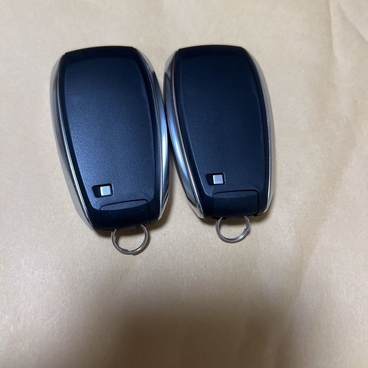 未使用保管品☆送料無料☆スバル純正スマートキー 基板番号 231451 