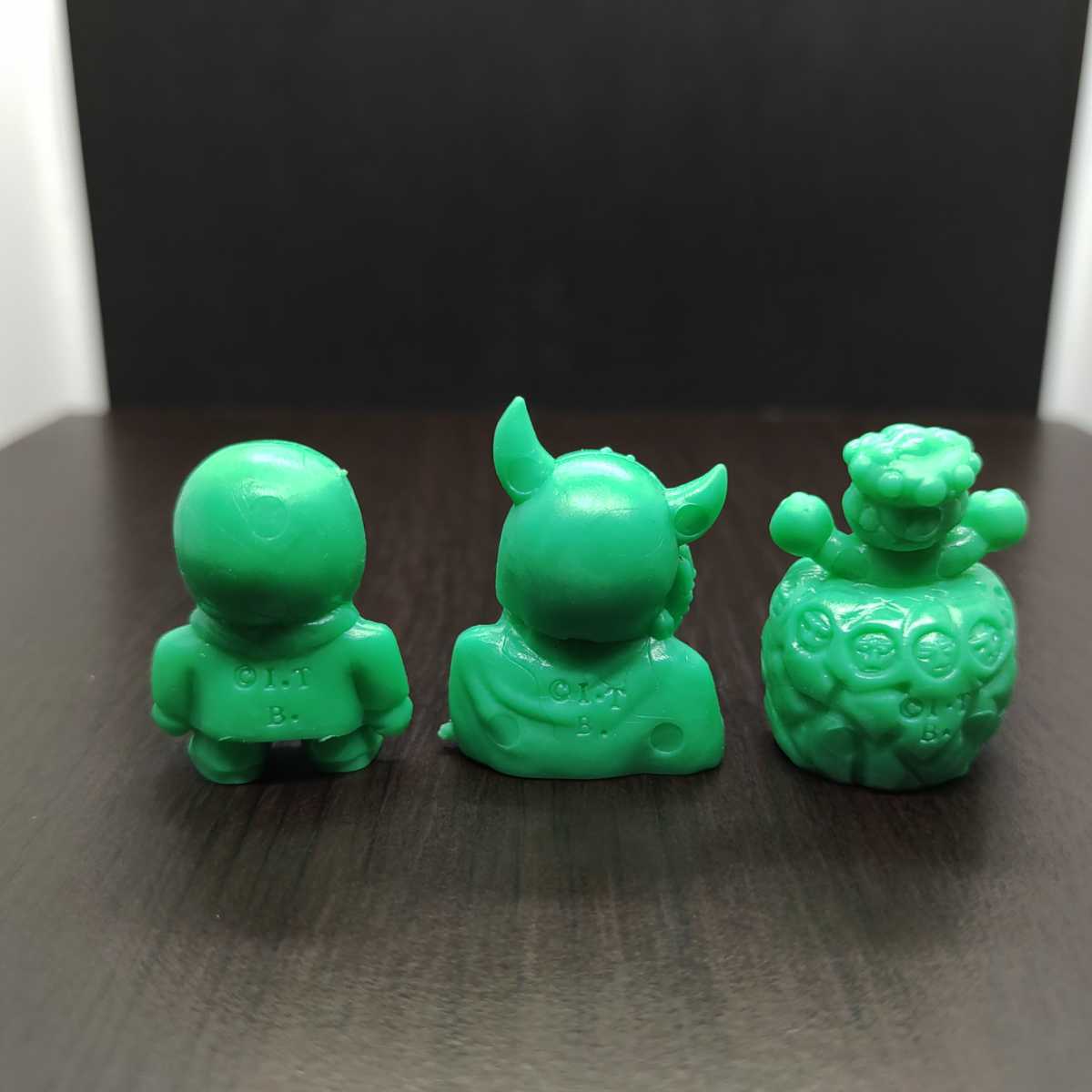 Sd仮面ライダー倶楽部 キングダーク 一つ目タイタン 十面鬼 緑 消しゴム フィギュア 3体セット 仮面ライダー 売買されたオークション情報 Yahooの商品情報をアーカイブ公開 オークファン Aucfan Com
