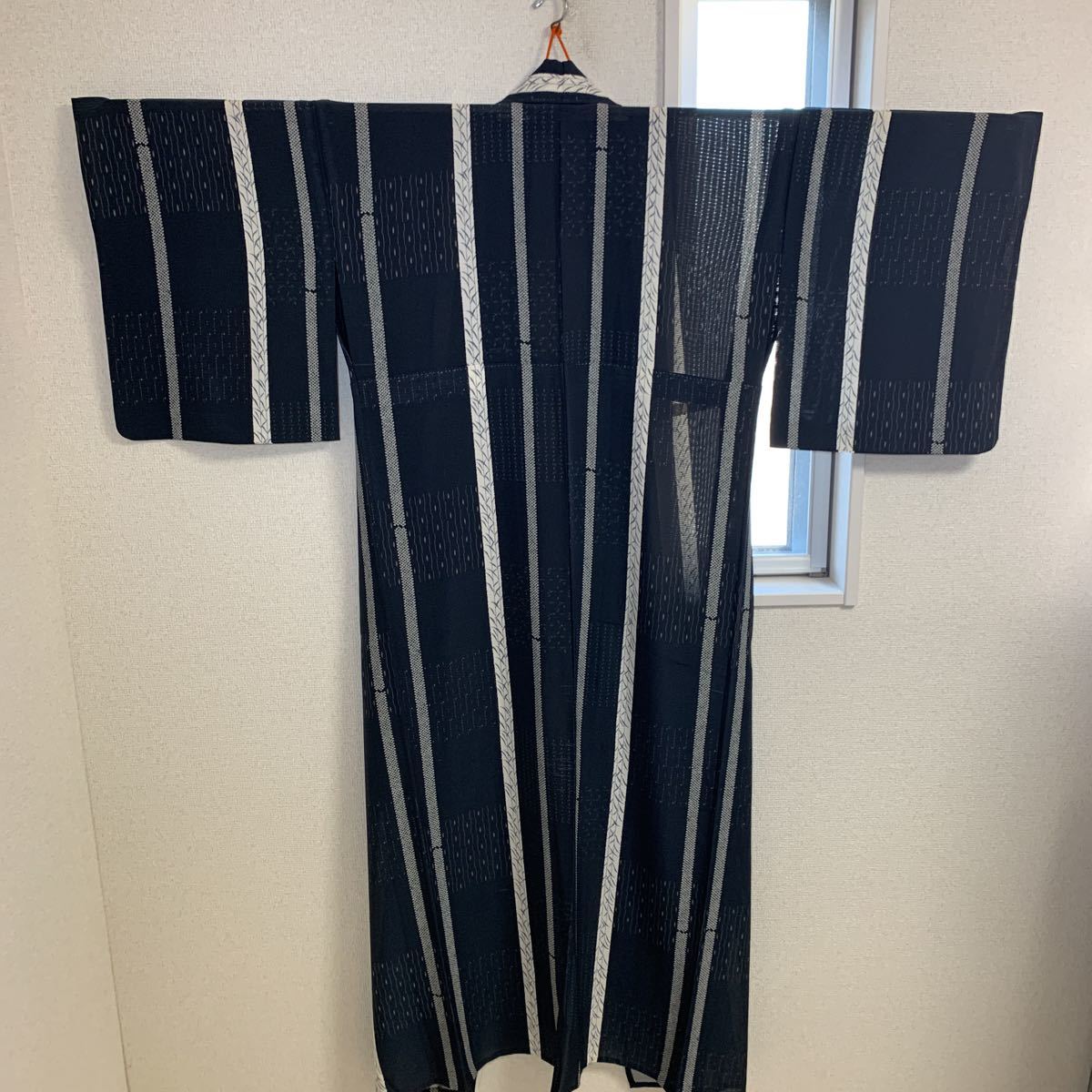 訪問着 小紋 単衣 正絹 絽 縦縞 鹿の子模様 枝葉 紺色地 着物 和服 和装 着物コーデ リメイク 衣装 百貨店 高級(仕立て上がり)|売買 ...
