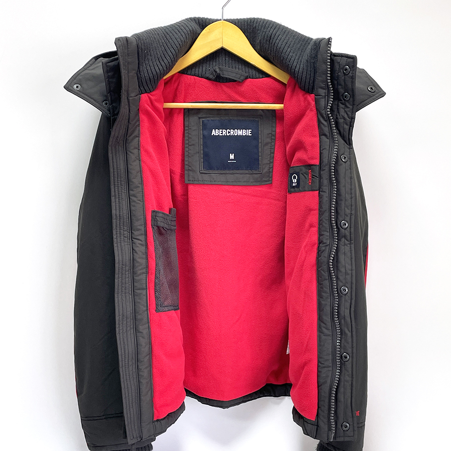 【Aランク】 Abercrombie&Fitch ナイロンジャケット マウンテンパーカー メンズ M 中綿 フード付き アバクロ ナイロンジャケット Abercrombie&amp;Fitch アバクロ Abercrombie&amp;Fitch（アバクロンビー&amp;フィッチ） サイクリングジャケット ナイロンジャケットの