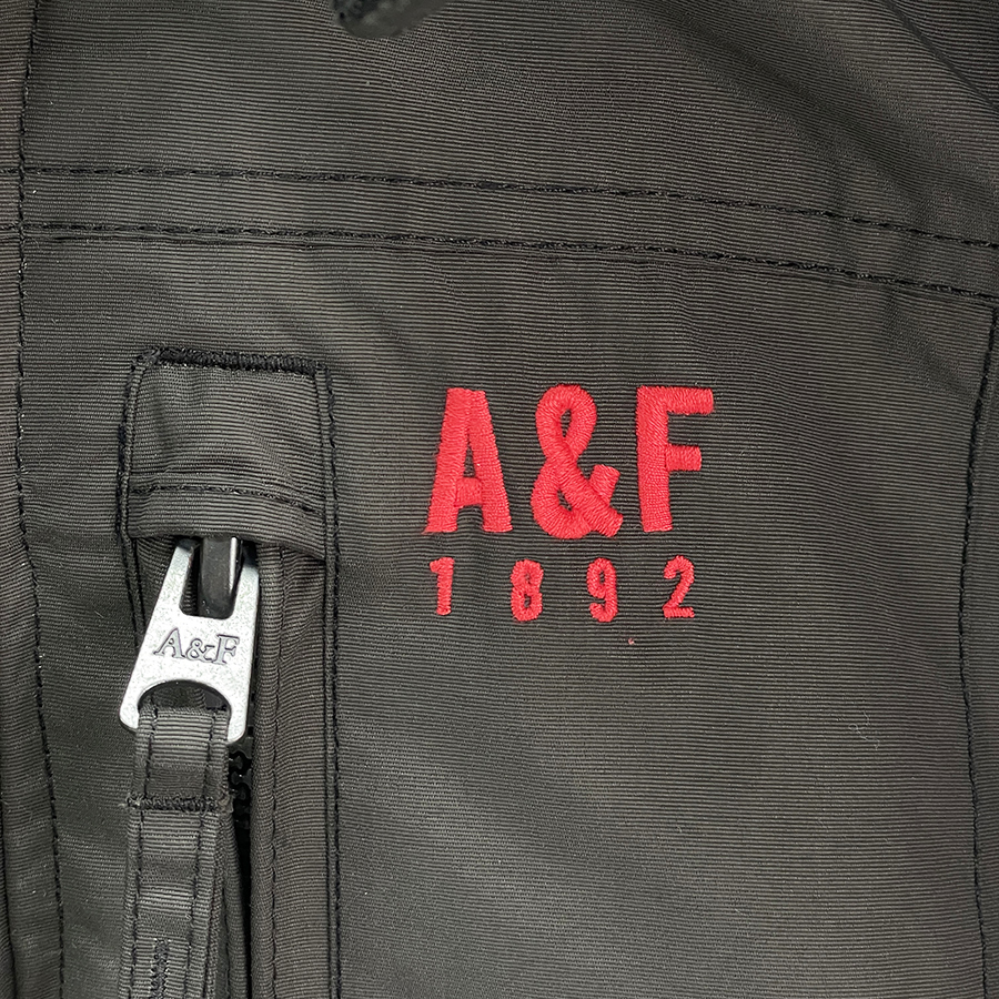 【Aランク】 Abercrombie&Fitch ナイロンジャケット マウンテンパーカー メンズ M 中綿 フード付き アバクロ ナイロンジャケット Abercrombie&amp;Fitch アバクロ Abercrombie&amp;Fitch（アバクロンビー&amp;フィッチ） サイクリングジャケット ナイロンジャケットの