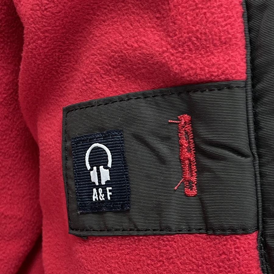 【Aランク】 Abercrombie&Fitch ナイロンジャケット マウンテンパーカー メンズ M 中綿 フード付き アバクロ ナイロンジャケット Abercrombie&amp;Fitch アバクロ Abercrombie&amp;Fitch（アバクロンビー&amp;フィッチ） サイクリングジャケット ナイロンジャケットの