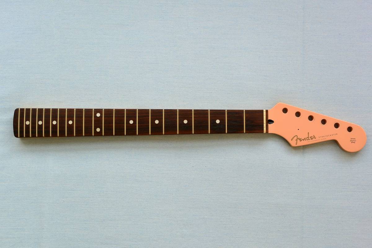限定値下げ中！ ショートスケール・ストラト Fender Japan ST-Champ