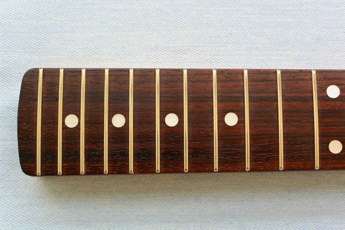 限定値下げ中！ ショートスケール・ストラト Fender Japan ST-Champ