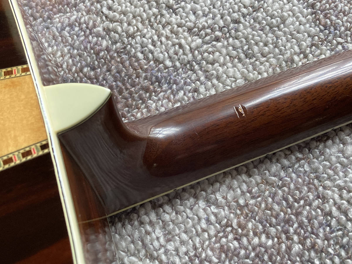 Morris W-40（1976年・寺田楽器製・横ロゴ・トップ単板・サイドバック 