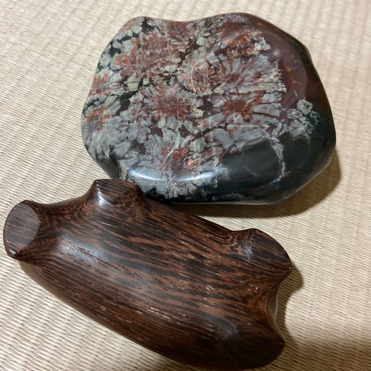菊花石 Yahoo!オークション - | 鑑賞石 最高峰級に美しい菊模様の鑑賞