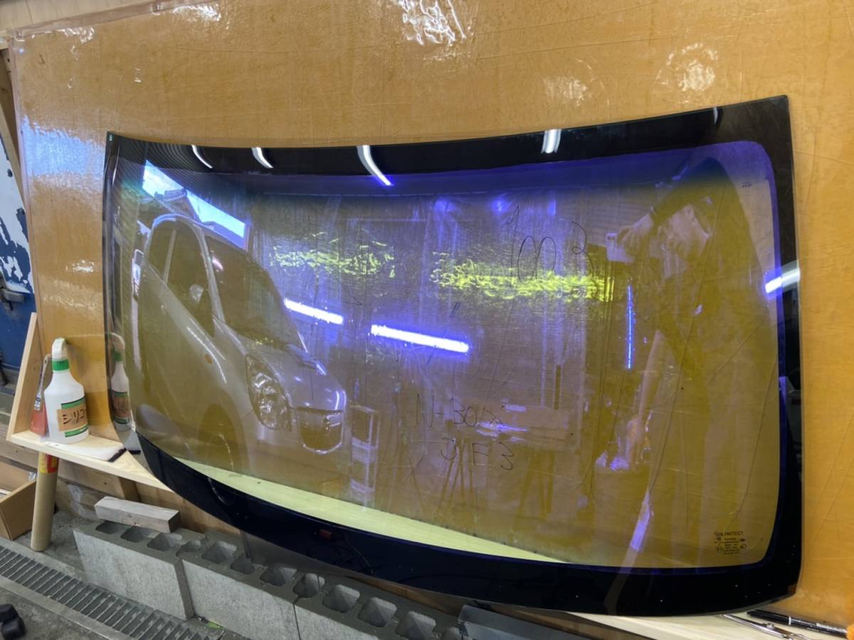フロントガラス用 車種別カット 熱成型済み ゴーストフィルム ブレイン
