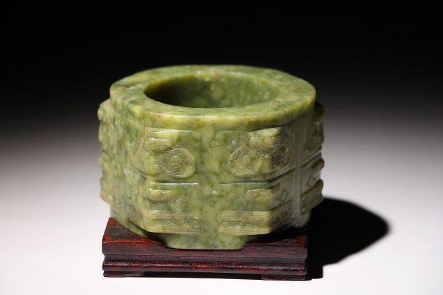 ☆撫子☆神面紋 良渚文化玉琮 唐木台付 高約