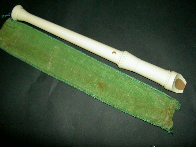 ♪昭和レトロ・縦笛（リコーダー）・AULOS・白・美品(リコーダー  