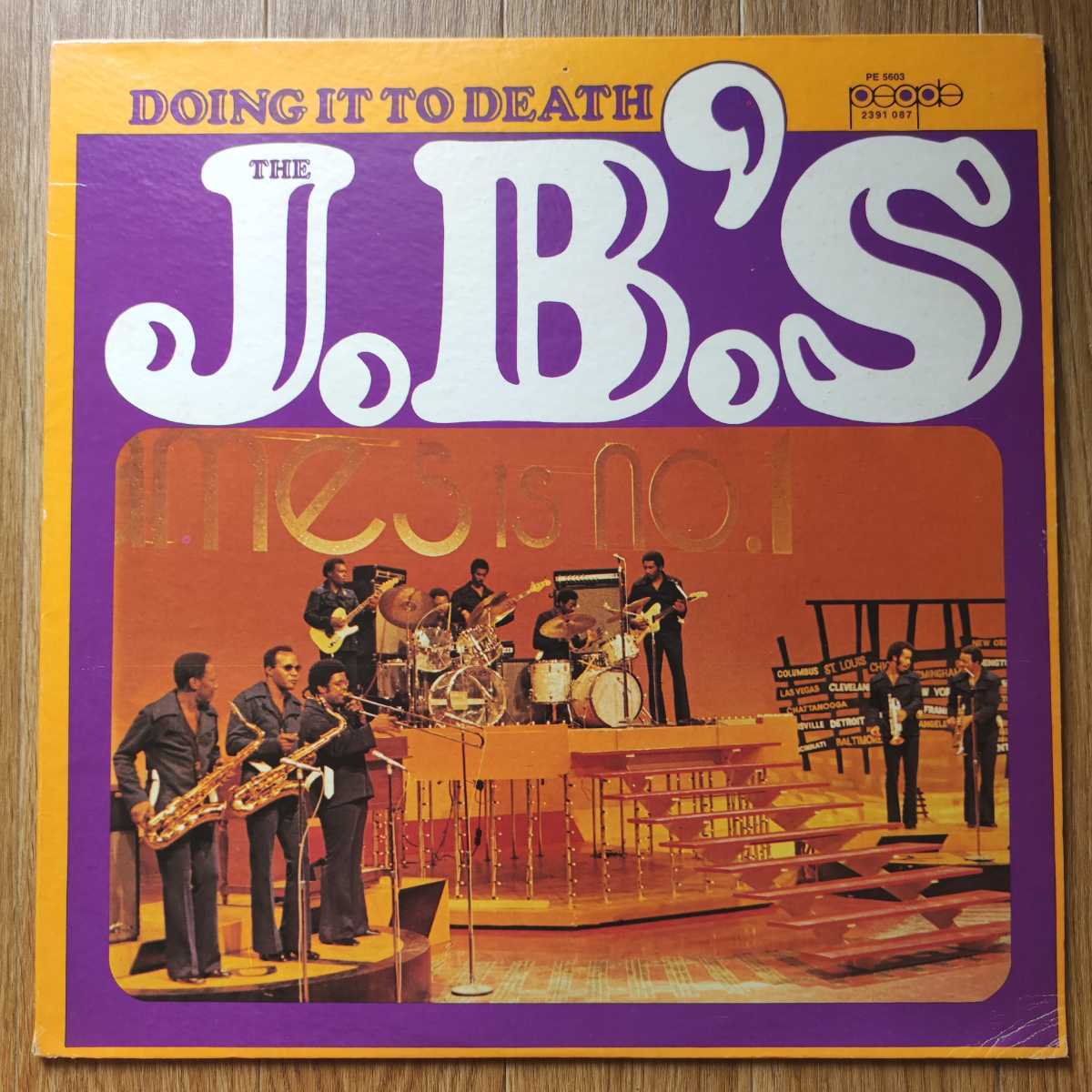 数量限定，本物保証 1973年/USオリジナル盤 The J.B.'s Doing It To Death アナログ盤 レコード LP PE 5603 James Brown JB's ジェームス ブラウン(R&B、ソウル)｜売買されたオークション情報、yahooの商品情報をアーカイ Ru0026B、ソウル