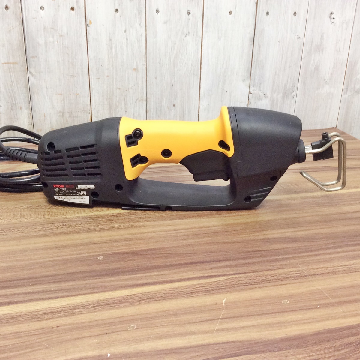 H-9317】中古品 RYOBI / リョービ 電気のこぎり ASK-1000 枝切り 庭木