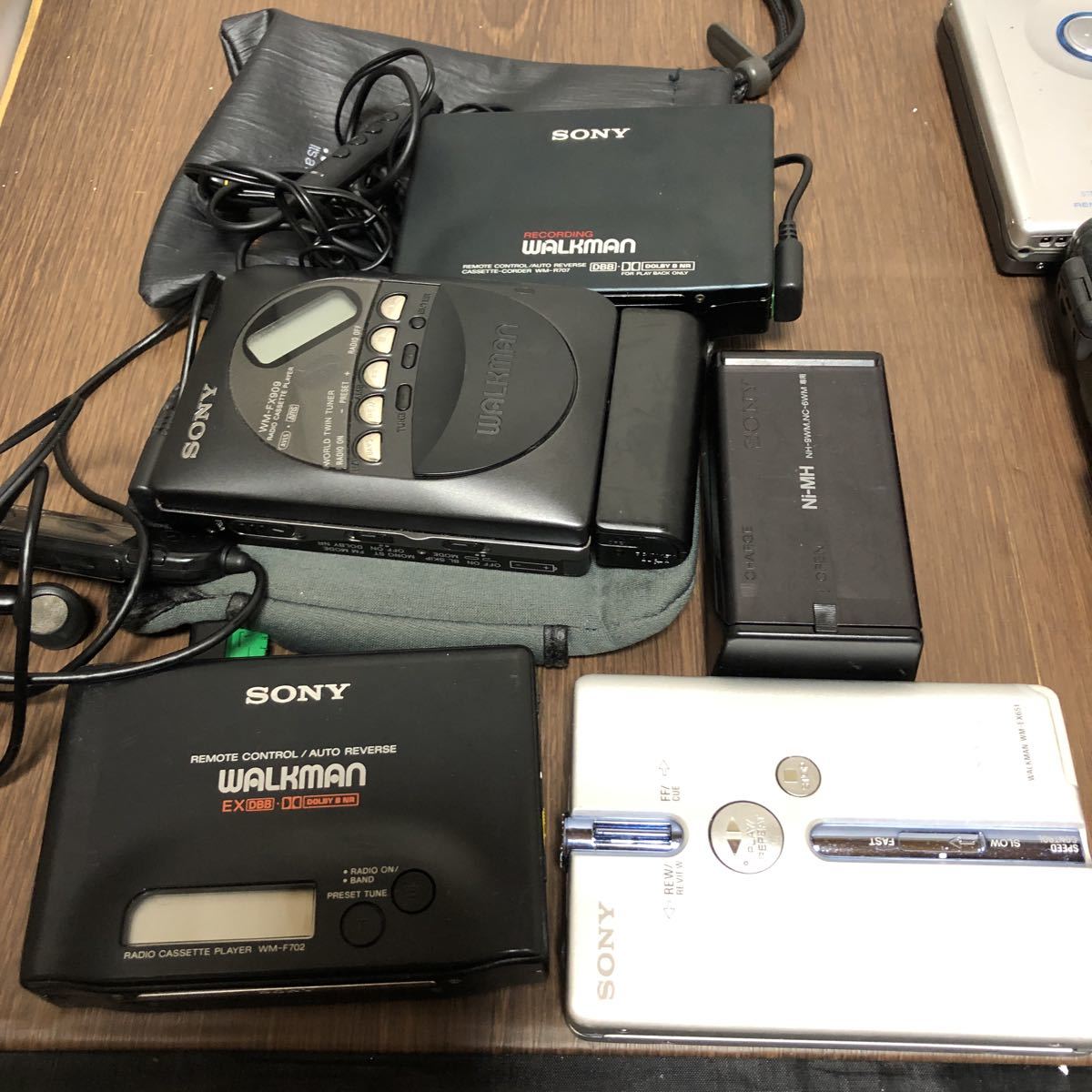 低価，大人気 ☆カセットウォークマン☆まとめて☆SONY WM-EX70 WM-EX651 WM-F702 WM-FX909 WM-R707 WM-EK1☆Panasonic RQ-S80 RQ-SW66V RQ-S33 Rq-SX59