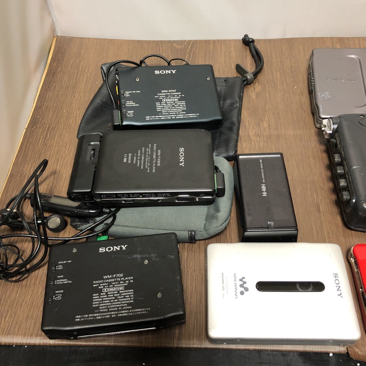 低価，大人気 ☆カセットウォークマン☆まとめて☆SONY WM-EX70 WM-EX651 WM-F702 WM-FX909 WM-R707 WM-EK1☆Panasonic RQ-S80 RQ-SW66V RQ-S33 Rq-SX59