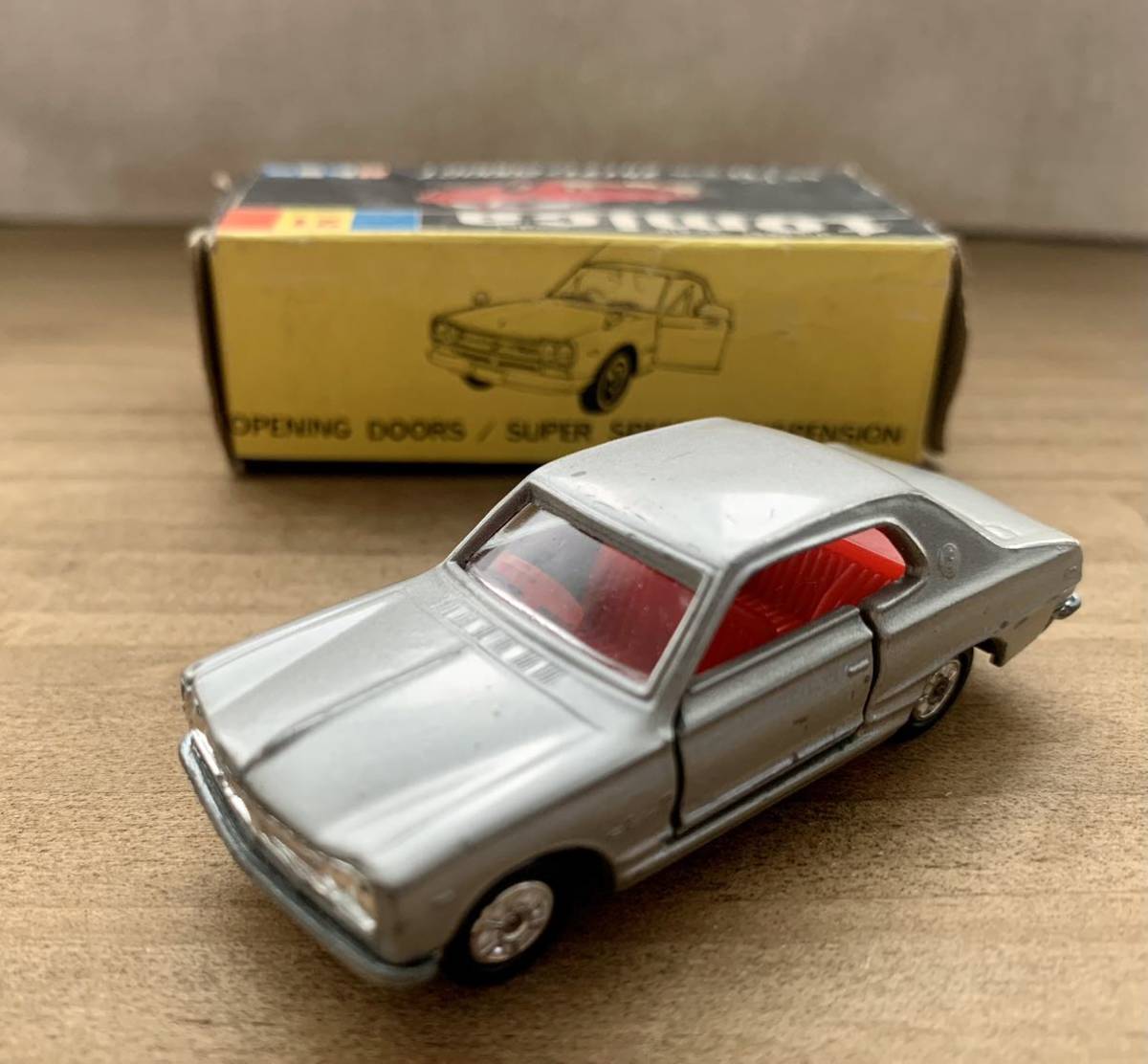 トミカ tomica 日本製 No.21 ニッサン スカイライン2000GT S=1/60