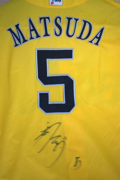 ソフトバンクホークス松田選手実使用サイン入りユニフォーム ソフトバンクホークス松田選手実使用サイン入りユニフォーム