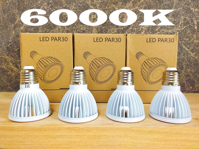 植物育成ライト 10W 6000K 4個 白色 太陽光 フルスペクトルLED 植物育成ライト 10W 6000K 4個 白色 太陽光 フルスペクトルLED