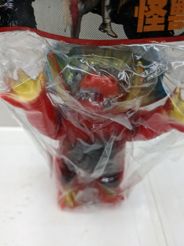 新品未開封 タカトク メガロマン 怪獣軍団 黒星怪獣 ザニンガ ソフビ