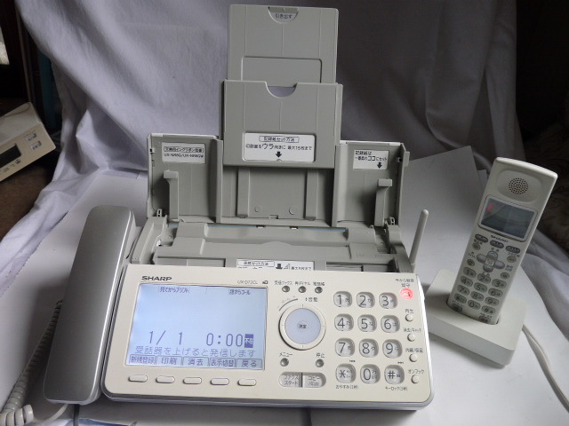 爆買い，お買い得 シャープ 子機付き留守番ファックス電話 Fappy UX-D72CL 見てからプリント 大型液晶(ファクシミリホン)｜売買されたオークション情報、yahooの商品情報をアーカイブ公開 - オークファン ファクシミリホン