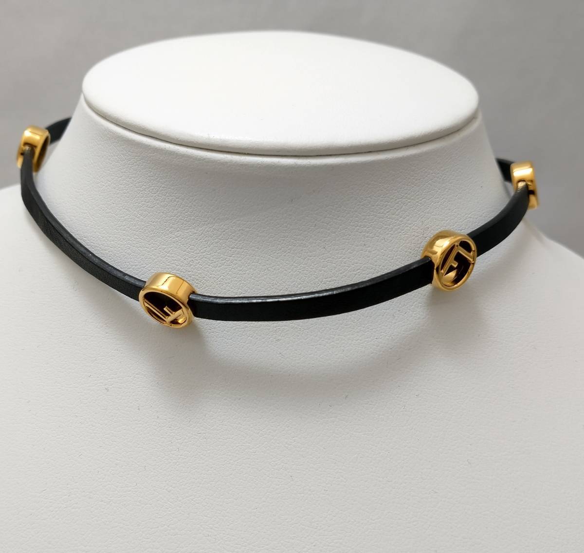 FENDI フェンディ ブレスレット チョーカー 2連 FENDI フェンディ