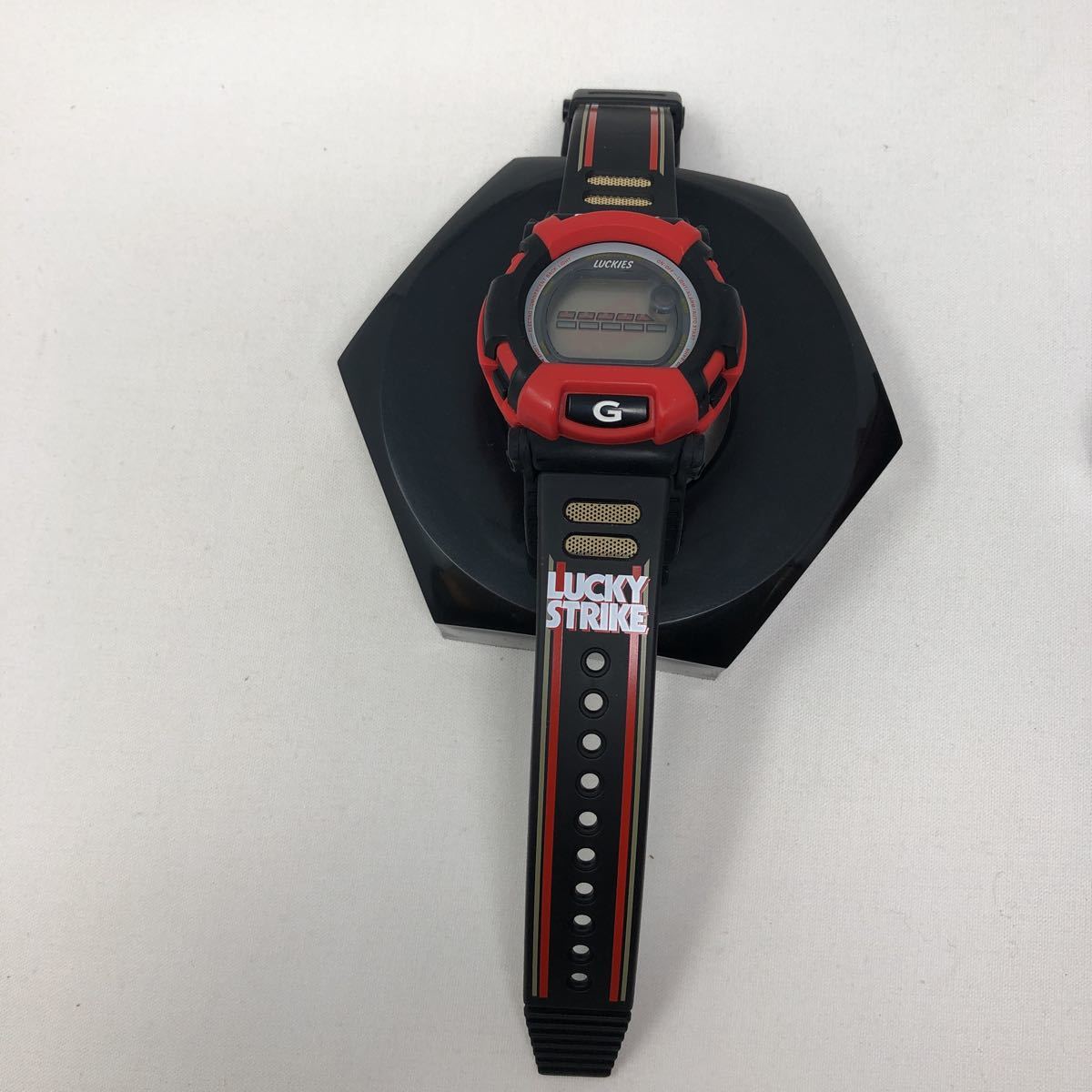 未使用 CASIO G-SHOCK 腕時計 ラッキーストライク箱付き G-SHOCK