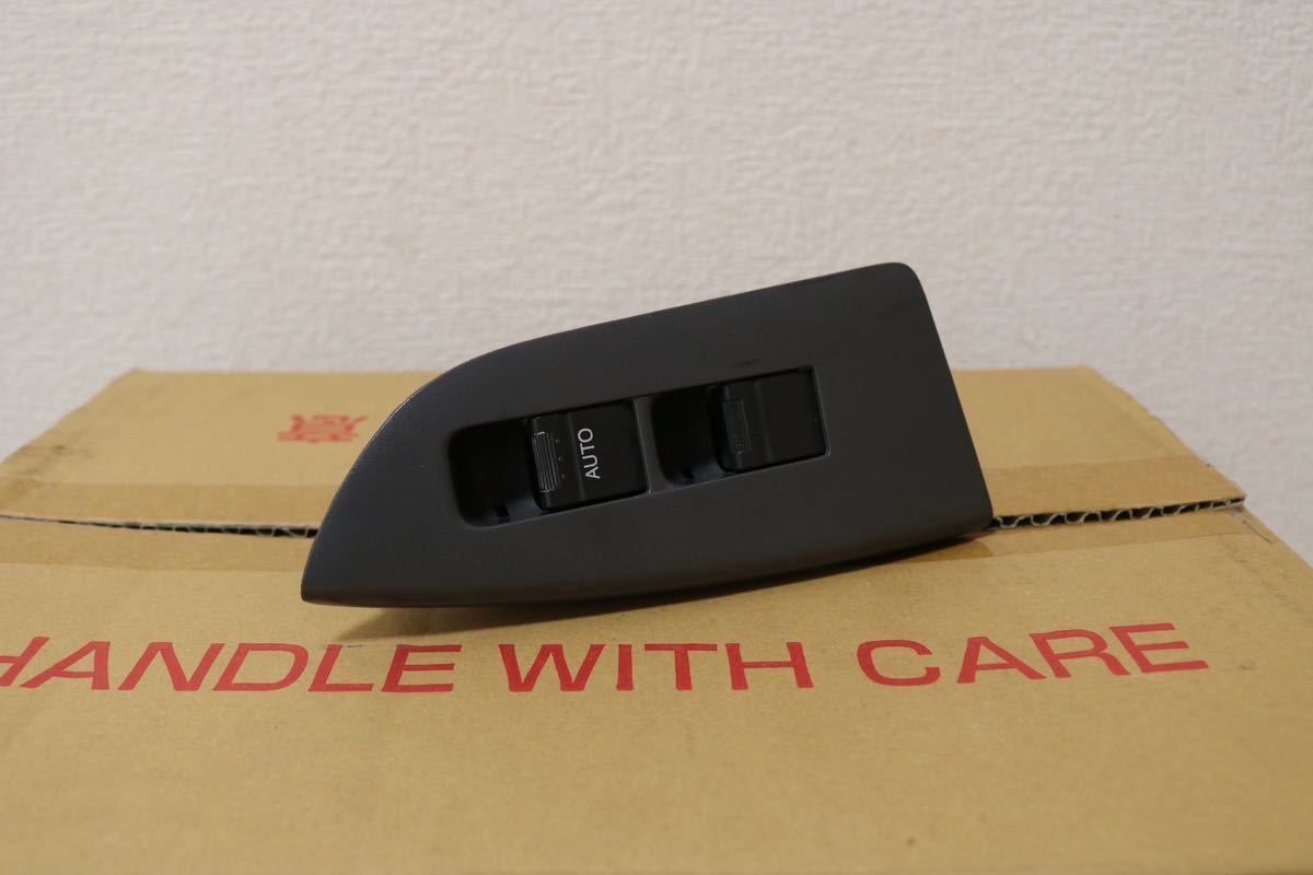 ISUZU エルフ パワーウィンドウスイッチ 右 いすゞ 純正 エルフ パワー
