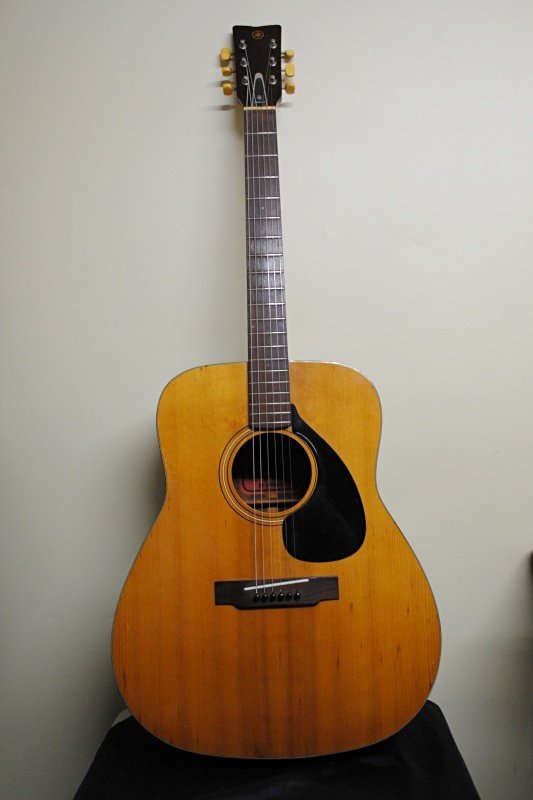 FG-140 YAMAHA 赤ラベル ヤマハ アコースティックギター - Red Label