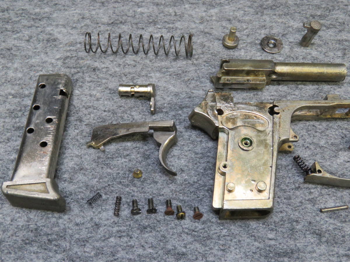 ☆ワルサーPPK モデルガン 鈴木製作所(?) マガジン/パーツ類 ワルサー