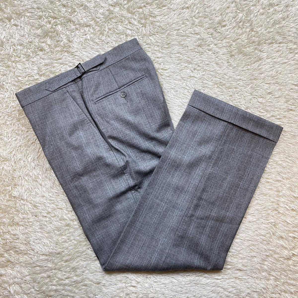 【極美品】ダンヒル dunhill【圧巻のスリーピース】スーツ セットアップ ロゴ裏地 チェック L位 BELGRAVIA FIT グレー ベスト ジレ 3ピース 極美品ダンヒル メンズファッション dunhill圧巻の 定価50万 希少ダンヒル ウール