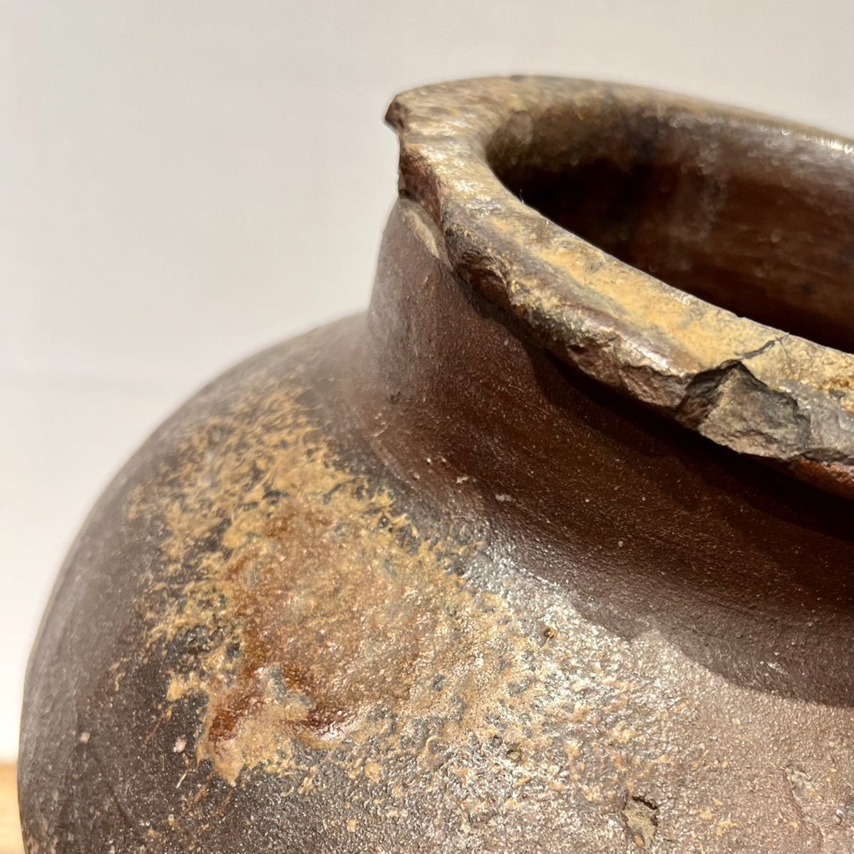 蔵出□室町時代 美しい意匠の古常滑焼 壺□自然釉初出品□時代物花器 