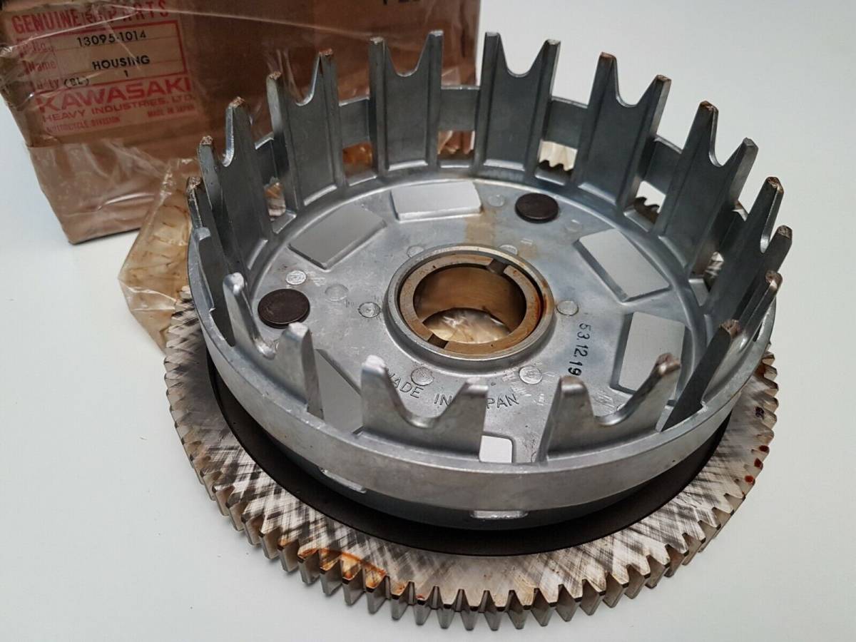 希少！ 純正 新品 KZ1000 ST クラッチハウジング 13095-1014 Z2 Z1 Z1R