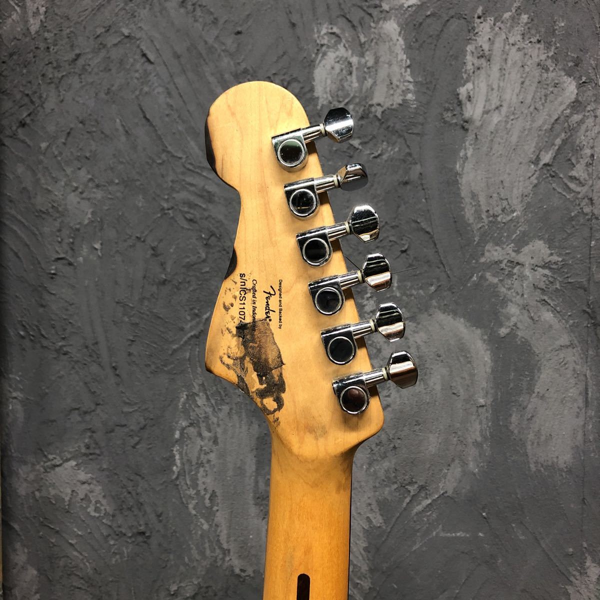 Gt-9 K）squier CYCLONE fender ジャンク品 サイクロン エレキ ギター 