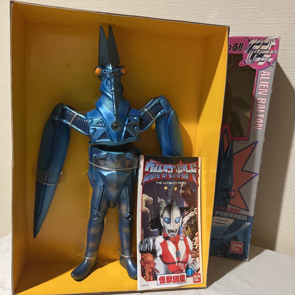☆ ウルトラマン パワード バルタン星人 サウンドバトラー ソフビ人形 