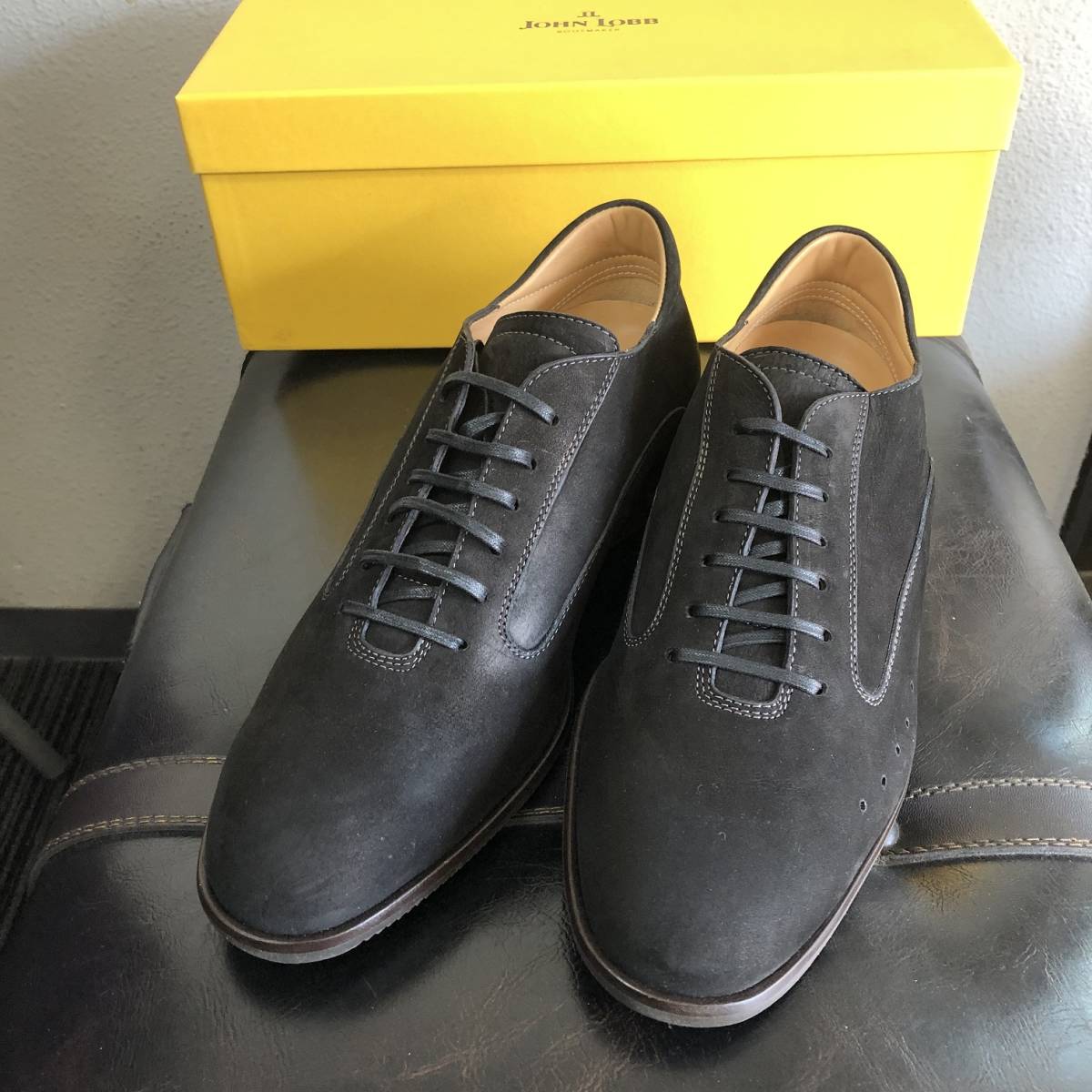  JOHM LOBB ジョンロブ スエード 8695 8w ブラック 紳士靴 黒 レザー 炭黒(靴)｜売買されたオークション情報、yahooの商品情報をアーカイブ公開 - オークファン 靴
