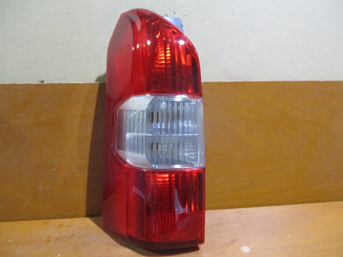 即決 良品　プロボックス　NCP160V　左テールライト　純正　81561‐52C21/ ICHIKOH 52-280　サクシード