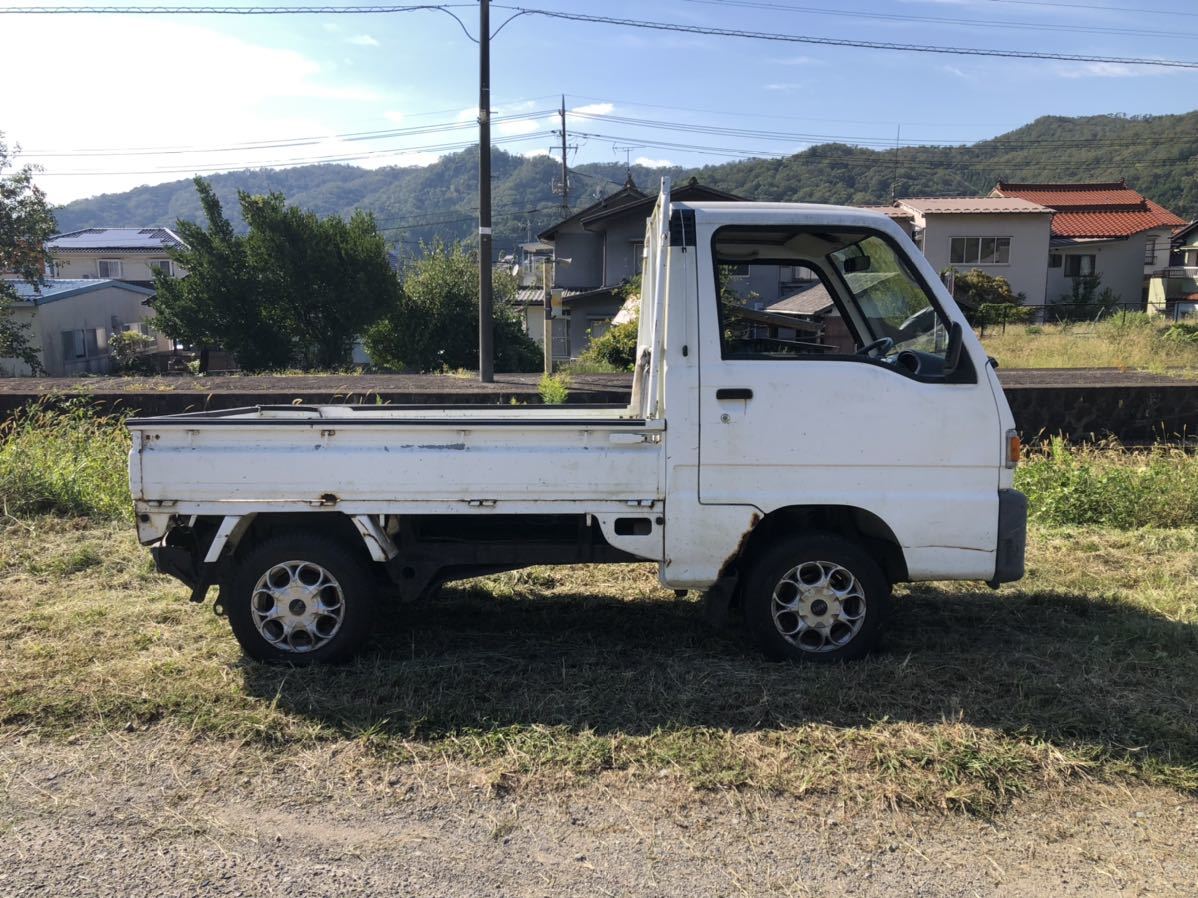 スバルサンバー軽トラ 4WD スバルサンバー軽トラック 5MT 4WD AC 抹消