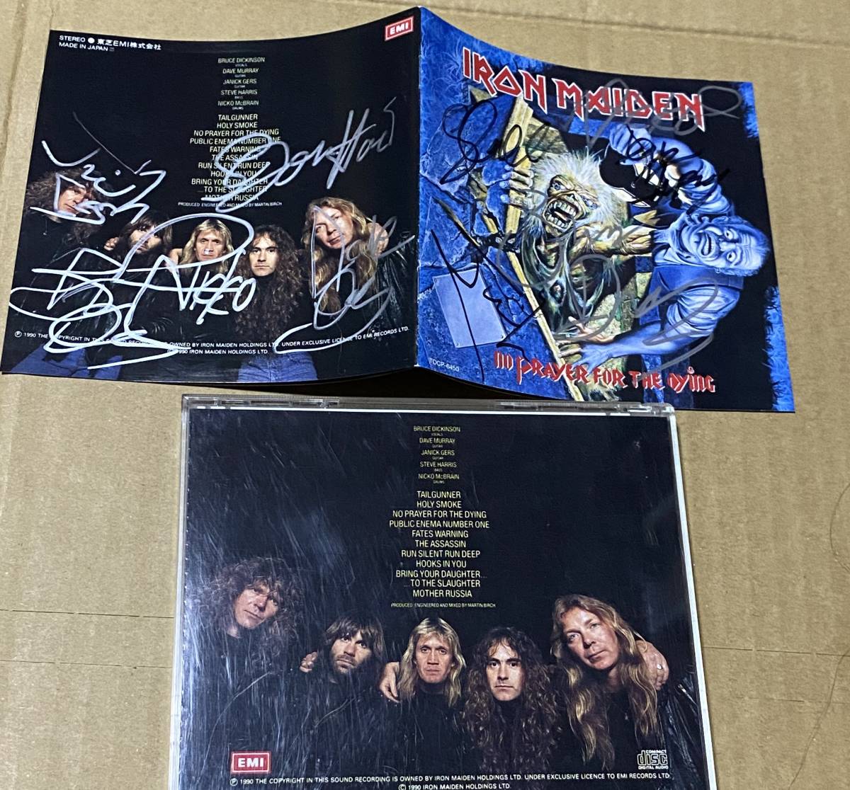アイアンメイデン Iron レア Maiden サイン入りCD IRON MAIDEN バンド
