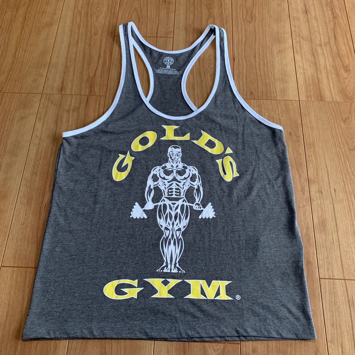 【本物保証，豊富な】 タンクトップ ゴールドジム GOLDGYM 正規品 メンズM L相当大きめ メーカー 品 着用1回のみ ジム ジム着 筋トレ(タンクトップ)｜売買されたオークション情報、yahooの商品情報をアーカイブ公開 - タンクトップ