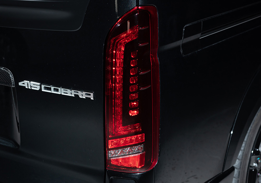 大得価 ラブラーク ハイエース 200系 LEDテールランプ ライトセーバー 