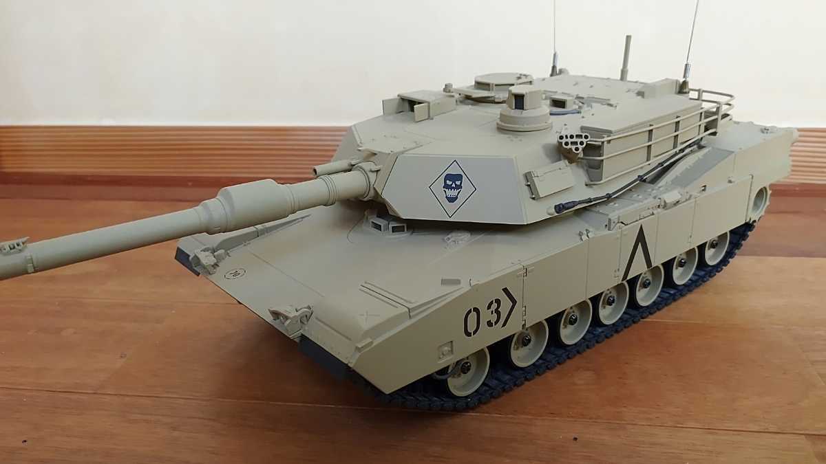 東京マルイ M1A2 1⁄24 バトルタンク RC エイブラムス サンドカラー