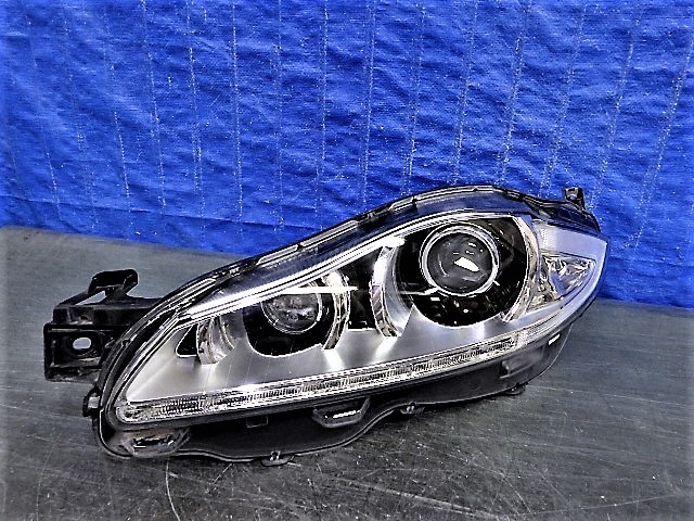 1215 ジャガー XJ X351 前期 左ライト HID バラスト付 AW9313W030DD  