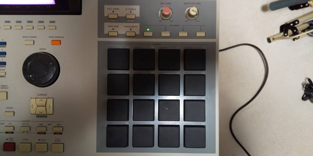 AKAI MPC2000XL☆メンテ済 フルカスタム CFカード、エフェクトカード 