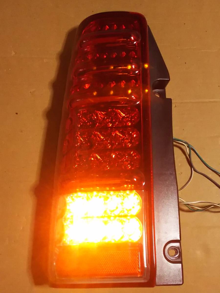 ジムニー JB23 社外テールランプ 助手席席側のみ ジムニー JB23 社外