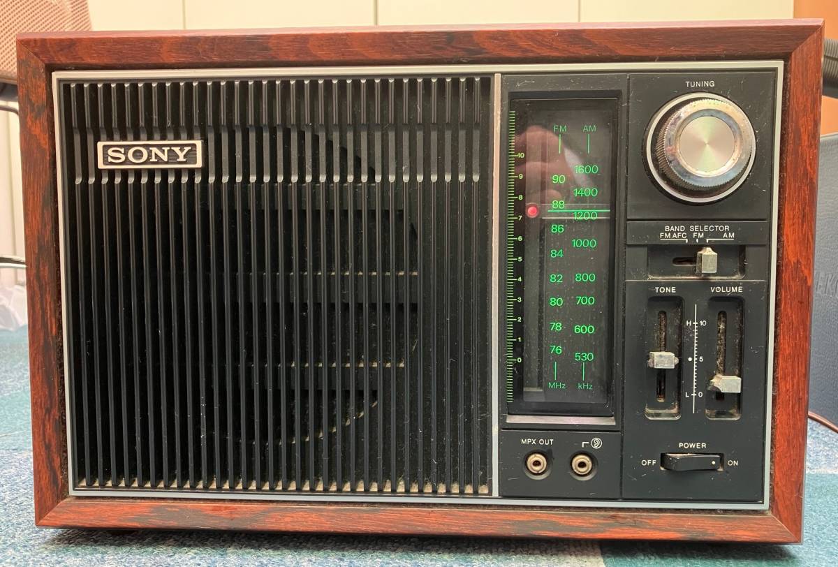 動作確認済み】SONY TFM-9510 AM/FMラジオ SONY TFM-9510 AM/FMラジオ