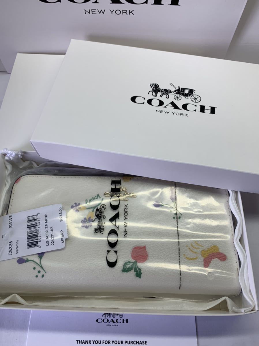 COACH 新品箱付き コーチ 長財布 ホワイト 花柄 アウトレット C8336