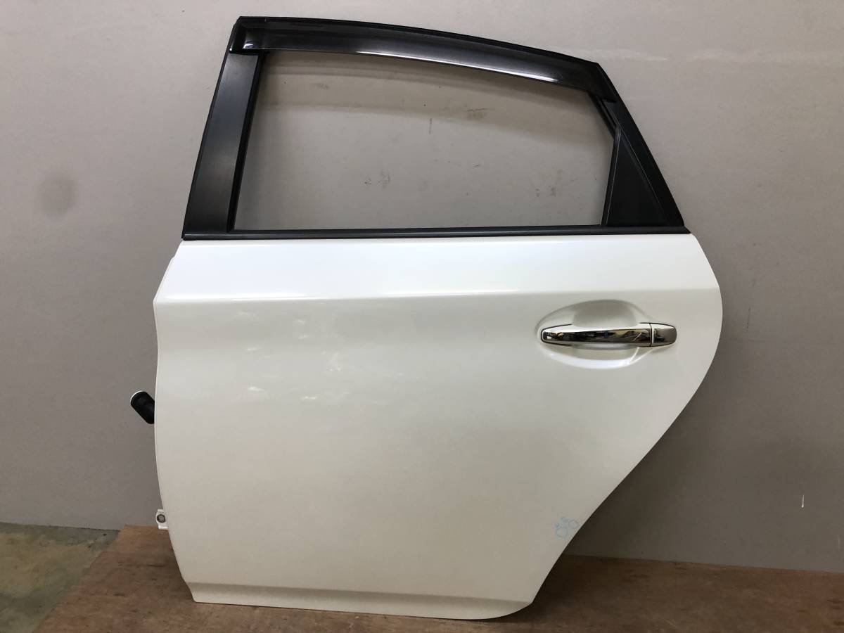【お買い得，HOT】 大型商品 管B134 DAA-ZVW30 プリウス H21年 前期 リア 左 ドア カラー：070(サイド)｜売買されたオークション情報、yahooの商品情報をアーカイブ公開 - オークファン トヨタ用