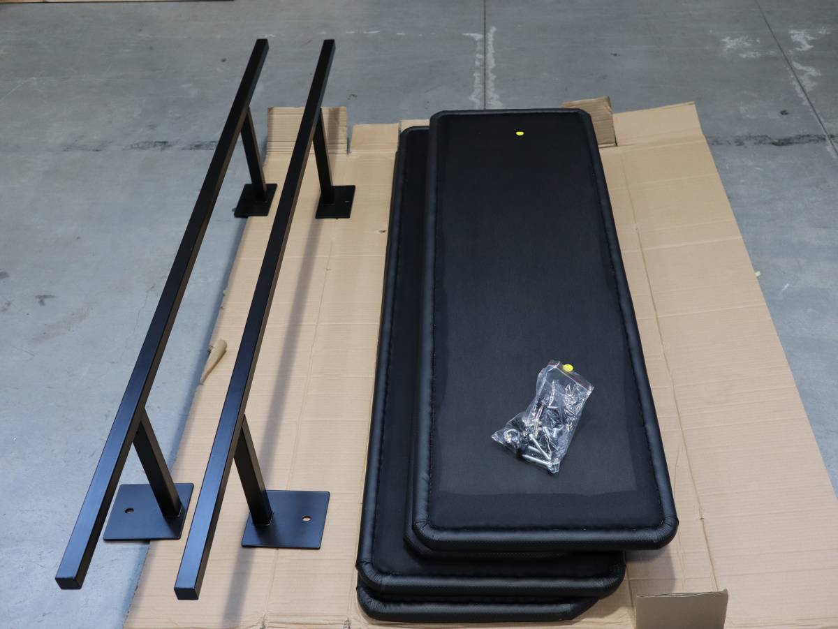 新作登場，人気セール ハイエース200系 スーパーＧＬ 標準車両用 簡易 ベッドキット パンチング黒レザー 40ｍｍクッション 禁煙環境使用 高さ調整不可 傷汚れ有(トヨタ用)｜売買されたオークション情報、yahooの商 トヨタ用