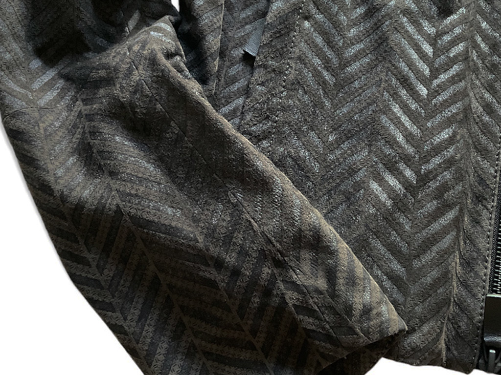 新品【EMPORIO ARMANI/アルマーニ】▼27万【ラムを超えるディア鹿革レザー】x【定番と対局な美デザイン】▼オールレザー革ブルゾン▼L